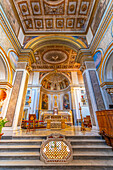 Innenraum, Basilica di Sant'Antonino, Sorrent, Kampanien, Italien, Europa