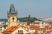 Altstädter Rathausturm und Pulverturm, UNESCO-Welterbe, Prag, Böhmen, Tschechische Republik (Tschechien), Europa