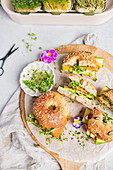 Bagel with tempeh