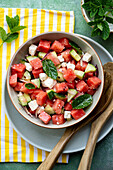 Wassermelonensalat mit Gurke und Feta