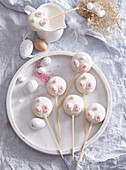 Bunny cake pops