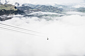 Skigondel über den Wolken, Hoher Kasten, St. Gallen, Schweiz