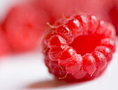 Close up of a raspberry\n