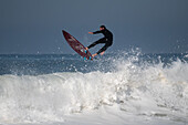 Quiksilver Festival in Capbreton, Hossegor und Seignosse mit 20 der besten Surfer der Welt, die von Jeremy Flores ausgewählt wurden, um sich im Südwesten Frankreichs zu messen.