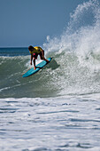 Quiksilver Festival in Capbreton, Hossegor und Seignosse, mit 20 der besten Surfer der Welt, die von Jeremy Flores ausgewählt wurden, um sich im Südwesten Frankreichs zu messen.