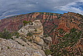 Eine felsige Halbinsel vor den Klippen des Grandview Point am Grand Canyon South Rim, Grand Canyon National Park, UNESCO-Welterbe, Arizona, Vereinigte Staaten von Amerika, Nordamerika