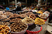 Nüsse und Trockenfrüchte zu verkaufen, Zentraler Markt, Duschanbe, Tadschikistan, Zentralasien, Asien
