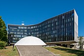 Frankreich, Paris, Place du Colonel Fabien, das Gebäude der Parti Communiste (Französische Kommunistische Partei) des Architekten Oscar Niemeyer