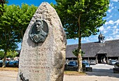 Frankreich, Morbihan, Le Faouet, Denkmal für Corentin Carré (1900-1918), der jüngste Soldat des Ersten Weltkriegs