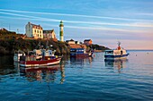 Frankreich, Finistere, Clohars Carnoët, Doëlan, kleiner typischer Hafen von Süd-Finistere