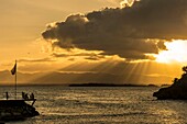 Frankreich, Karibik, Kleine Antillen, Guadeloupe, Grande-Terre, Le Gosier, Creole Beach Hotel, Blick auf die Lagune Petit Cul-de-Sac bei Sonnenuntergang