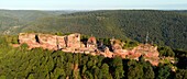 Frankreich, Bas Rhin, Saverne, Schloss Haut Barr aus dem 11. bis 14. Jahrhundert (Luftaufnahme)