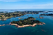 Frankreich, Cotes d'Armor, Ile de Brehat und île Logodec, die Bucht la Chambre (Luftaufnahme)