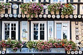 Frankreich, Finistere, Quimper, Platz Saint-Corentin, Fayence-Geschäft L'Art de Cornouaille (HB Henriot)