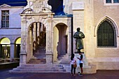 France, Cote d'Or, Dijon, area listed as World Heritage by UNESCO, Palace of the Dukes of Burgundy, Bar courtyard, Museum of Fine Arts, Claus Sluter monument\n