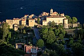 Frankreich, Alpes Maritimes, Parc Naturel Regional des Prealpes d'Azur, Gourdon, ausgezeichnet mit dem Titel Les Plus Beaux Villages de France