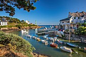 Frankreich, Finistere, Clohars Carnoët, Doëlan, kleiner typischer Hafen von Süd-Finistere