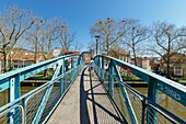 Frankreich, Meurthe et Moselle, Nancy, Fußgängerbrücke über den Meurthe-Kanal