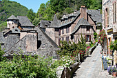 "Frankreich, Aveyron, Conques, ausgezeichnet mit dem Titel ""Schönste Dörfer Frankreichs"", Häuser"