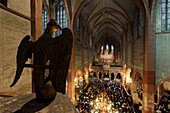 Frankreich, Bas Rhin, Straßburg, Altstadt, die von der UNESCO zum Weltkulturerbe erklärt wurde, protestantische Kirche Saint Pierre le Jeune, Jube aus dem 14. Jahrhundert, überragt von einer Silbermann-Orgel (1780), Konzert des Jonas-Orchesters