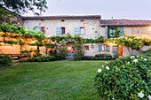 Frankreich, Haute-Garonne, Loubens-Lauragais, Geschichte: Charmantes und romantisches Bauernhaus aus dem 16.