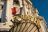 Frankreich, Alpes Maritimes, Nizza, von der UNESCO zum Weltkulturerbe erklärt, Promenade des Anglais, Le Negresco