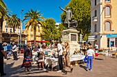 Frankreich, Pyrenees Orientales, Perpignan, Quai Jean de Lattre de Tassigny, Statue von François Arago