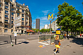 Frankreich, Paris, Boulevard du Montparnasse und der Montparnasse-Turm