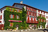 France, Pyrenees Atlantiques, Bask country (france), Espelette, village center\n