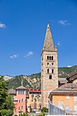 Frankreich, Alpes-Maritimes, Nationalpark Mercantour, Tinée-Tal, Saint-Etienne-de-Tinée, Kirche Saint-Étienne