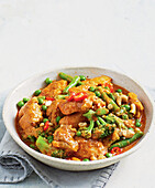 Coconut cashew chicken curry with beans