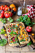 Tomaten-Quark-Tarte mit Pesto