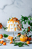 Clementine meringue cake with clementine curd