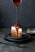 Dreierlei Schokoladenmousse-Kuchen