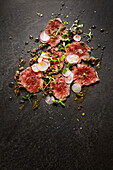 Rinderfilet-Carpaccio mit Radieschen