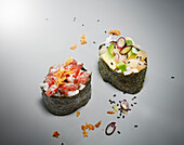 Two kinds of gunkan-maki