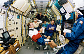 Crew changeover in Spacelab-J, STS-47