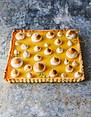 Lemon tart with meringue dots