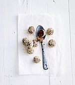 Energy balls with dates, cashew, tahini and sesame seeds