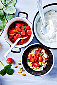 Strawberry yoghurt with pistachios
