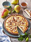 Pear cheesecake with almonds