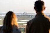 Frankreich,Manche,Avranches,Bucht von Mont Saint Michel, von der UNESCO zum Weltkulturerbe erklärt, Abtei von Mont Saint Michel und Fluss Couesnon