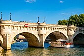 France,Paris,area listed as World Heritage by UNESCO,the Seine embankment,the Pont Neuf