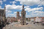Frankreich,Pas de Calais,Bethune,grand place,Saint-Vaast Kirche und Belfried von der UNESCO zum Weltkulturerbe erklärt