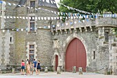 Frankreich,Morbihan,Josselin,Tor des Schlosses von Josselin