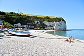 Frankreich,Seine Maritime,Yport,der Strand und die Steilküste