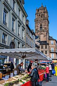 France,Aveyron,Rodez,market day,the cathedral dating from the 13th and 16th centuries