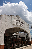 Gemischtwarenladen in Bandera, der "Cowboy-Hauptstadt der Welt", ist das Zentrum der texanischen Dude-Ranch-Industrie, Texas, USA