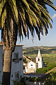 Portugal,Provinz Estremadura,Obidos ist ein romantisches mittelalterliches Dorf aus dem 12. Jh. mit Burg und Stadtmauer,Obidos