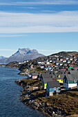 Nuuk,Grönland,Blick auf das Fjordufer
